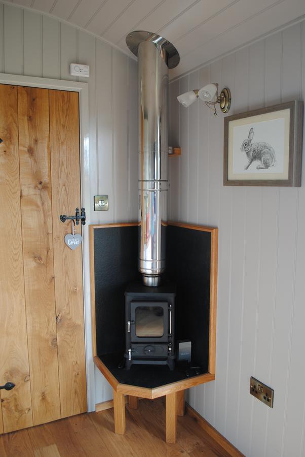 The Little John Petite Cosy Log Cabin - Sleeps 2, Great For Romantic Breaks, Couples, Single Guests, Near Sherwood Forest At Fairview Farm, Nottingham Set In 88 Acres Blidworth Exterior foto